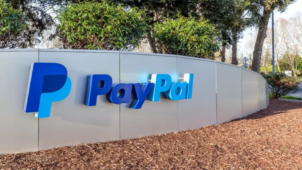 PayPal launches first dollar backed stablecoin